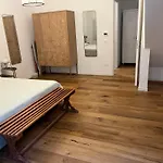 Bb7 House * Trieste