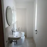 Bb7 House בית נופש *