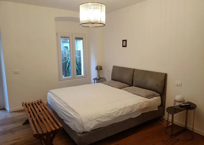 Holiday home Bb7 House